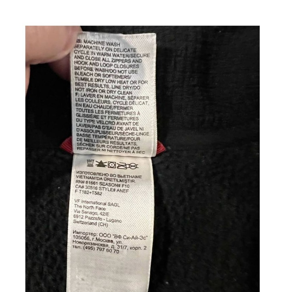 The North Face Men's Black Pullover Long Sleeve Qtr Zip Neck Large Preppy Warm - Picture 5 of 9